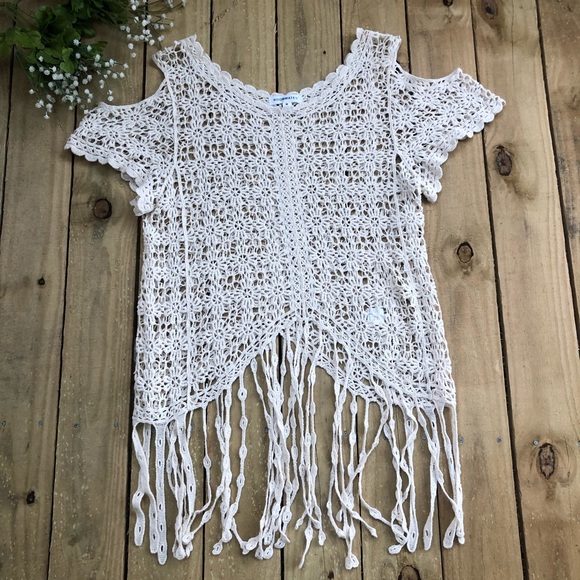 Roommates Tops - Roommates shirt size M